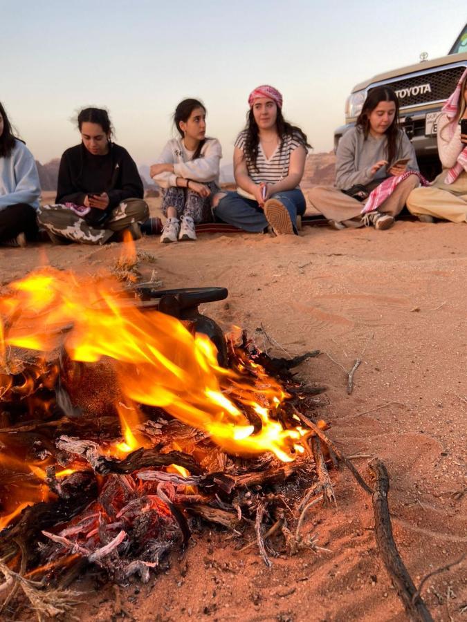 Wadi Rum Desert Heart Camp Hotel ภายนอก รูปภาพ