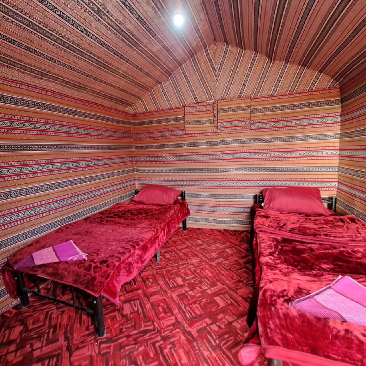Wadi Rum Desert Heart Camp ภายนอก รูปภาพ
