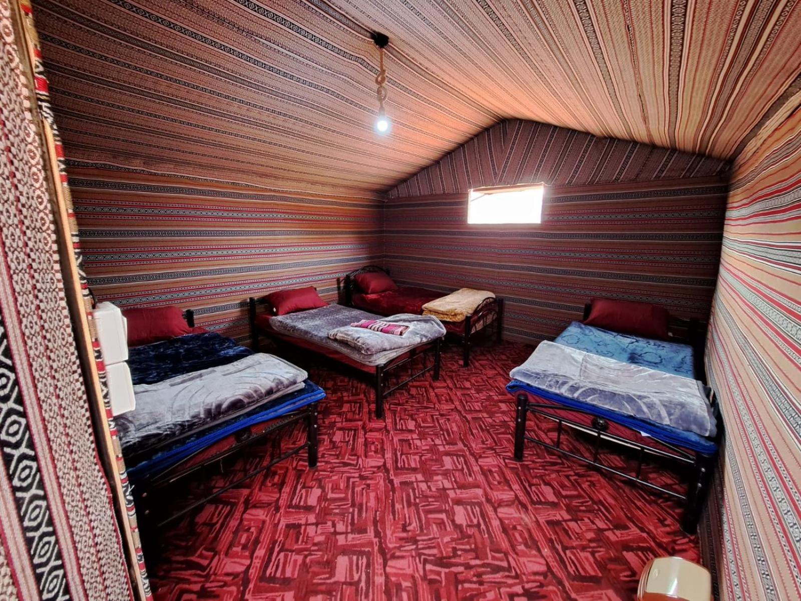 Wadi Rum Desert Heart Camp Hotel ภายนอก รูปภาพ