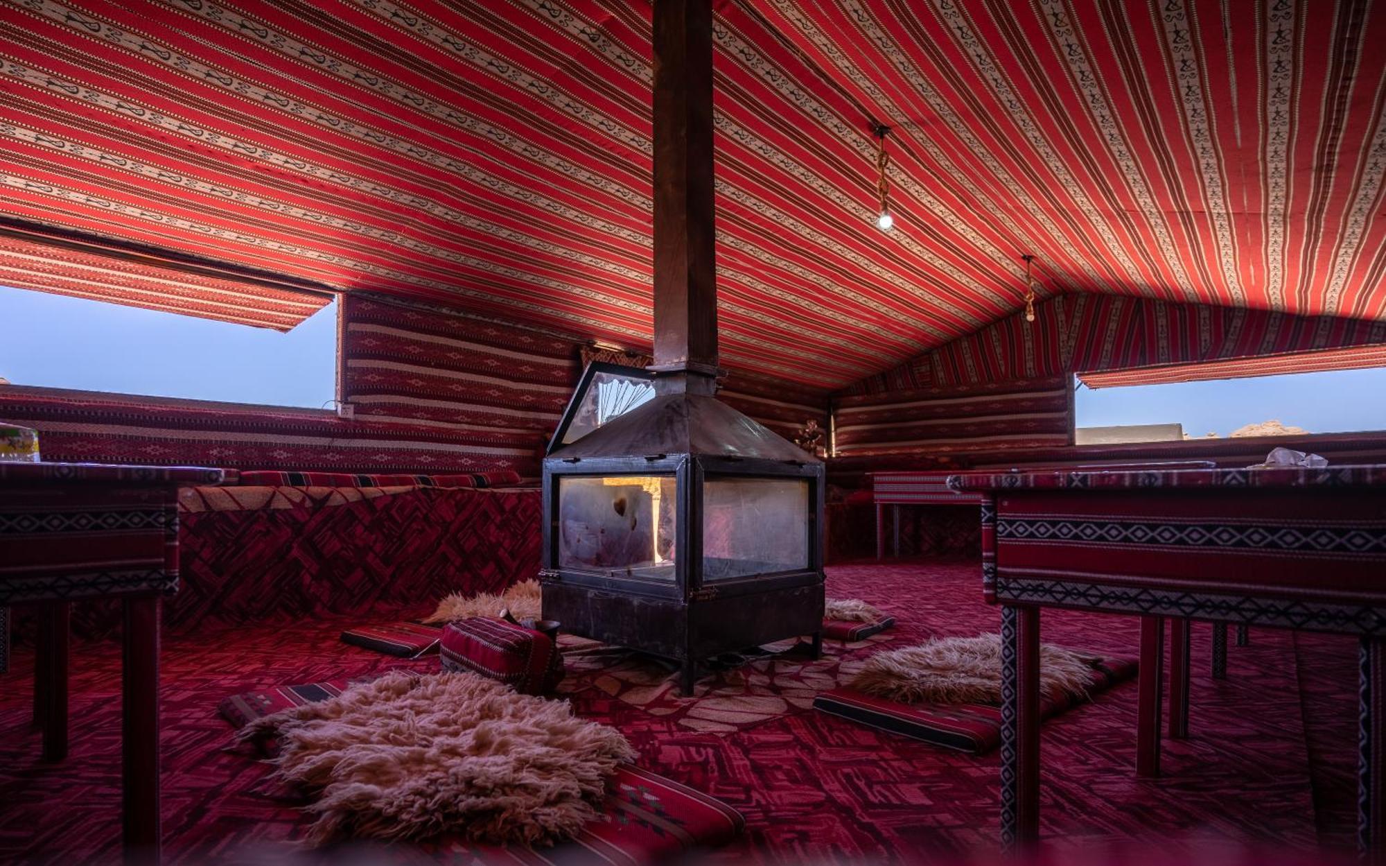 Wadi Rum Desert Heart Camp ภายนอก รูปภาพ